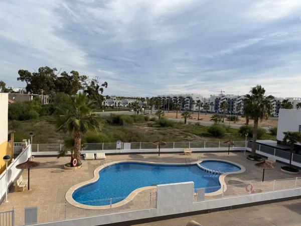 Chalet adosado en avenida l'Herba Bona, 88