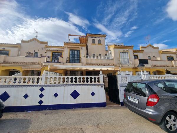 Chalet adosado en avenida l'Herba Bona, 88