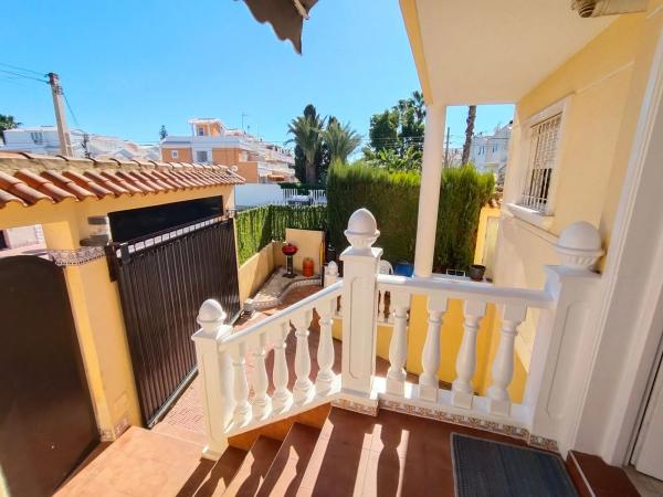 Chalet adosado en avenida d'Espanya