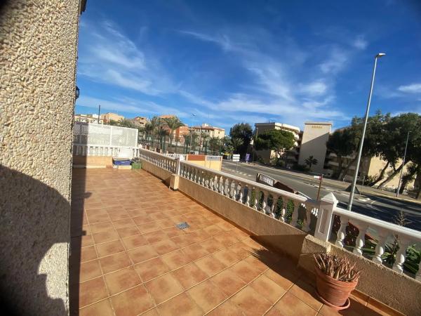 Piso en avenida de Cervantes s/n