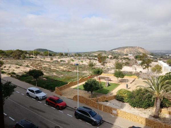 Piso en calle Callosa, 16