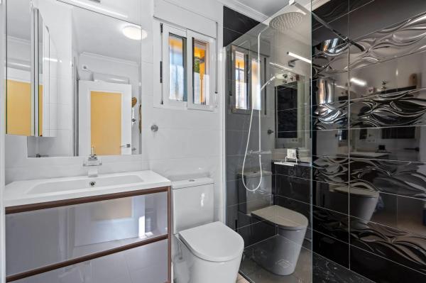 Casa independiente en calle la Rambla