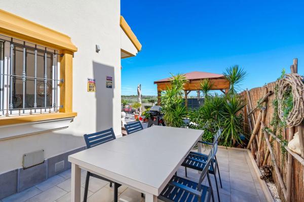 Casa independiente en calle la Rambla