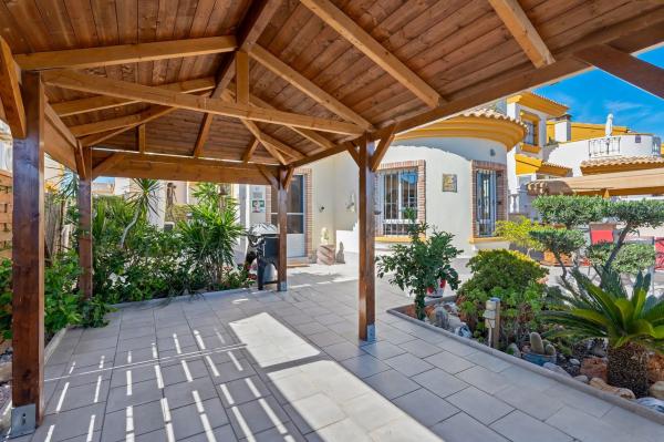 Casa independiente en calle la Rambla