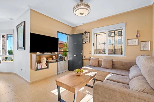 Casa independiente en calle la Rambla