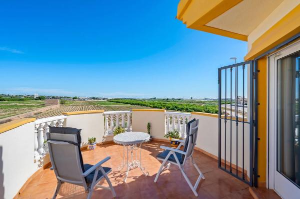 Casa independiente en calle la Rambla