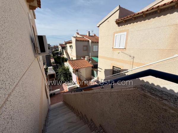 Chalet adosado en calle Estocolmo