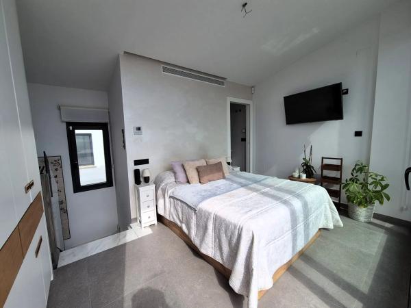 Chalet adosado en calle Carcaixent