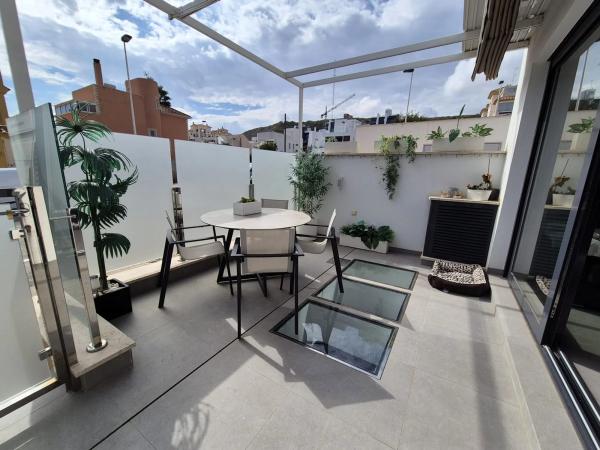 Chalet adosado en calle Carcaixent