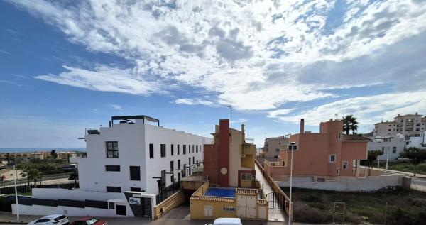 Chalet adosado en calle Carcaixent