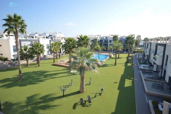 Ático en Urbanizaciones