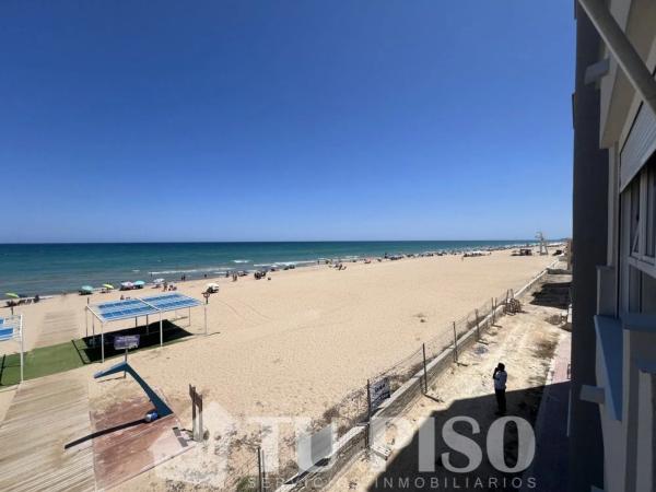 Piso en avenida de la Libertad