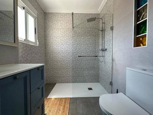 Chalet pareado en calle Roma, 1