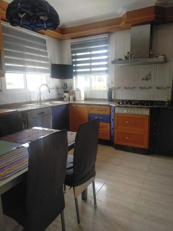 Chalet pareado en calle Roma, 1