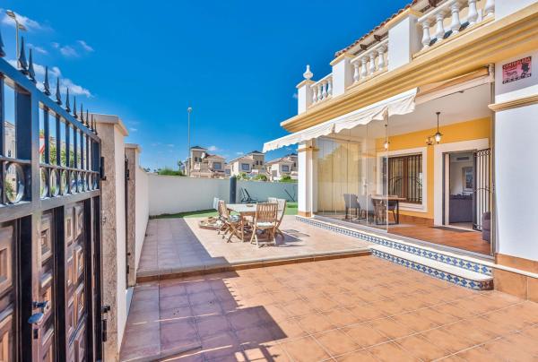 Casa independiente en CL Manuel Ferrandez