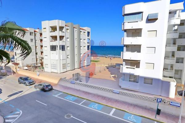 Piso en avenida Filipines, 1