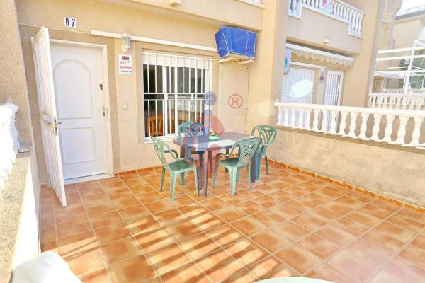 Piso en avenida de Cervantes, 190