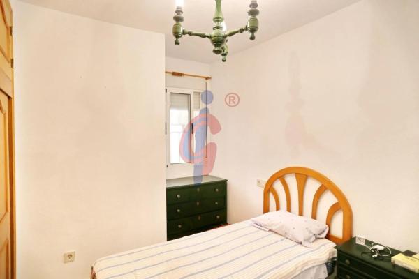 Piso en avenida de Cervantes, 190