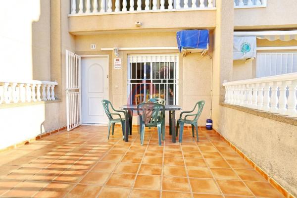 Piso en avenida de Cervantes, 190