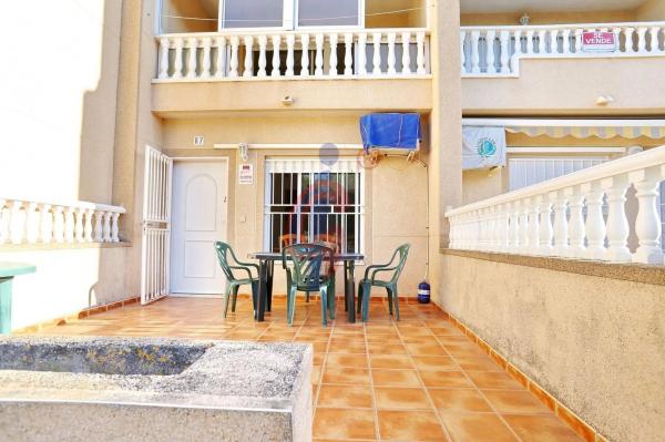 Piso en avenida de Cervantes, 190