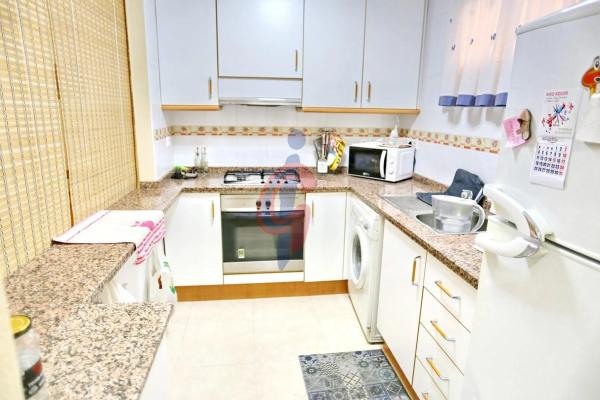 Piso en calle Maestro Alfonso Marín, 1