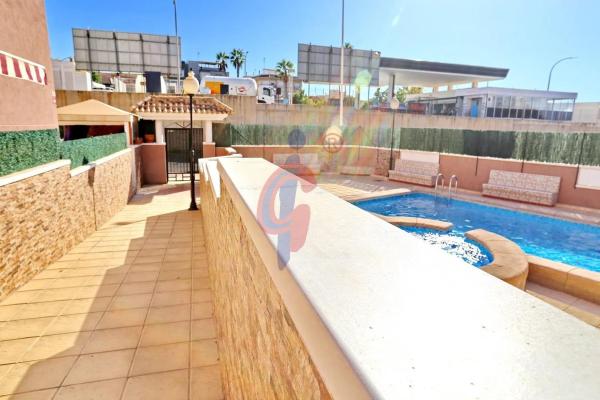 Piso en calle Maestro Alfonso Marín, 1