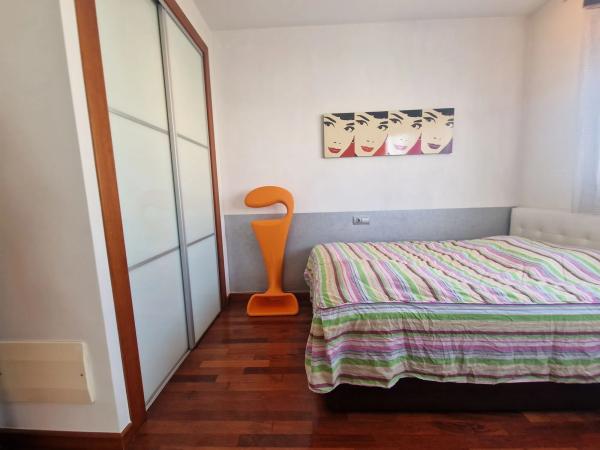 Chalet pareado en calle Xile, 2 D
