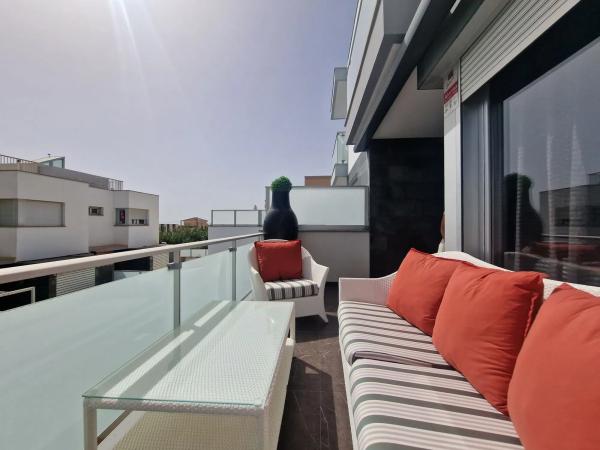 Chalet pareado en calle Xile, 2 D