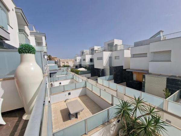 Chalet pareado en calle Xile, 2 D