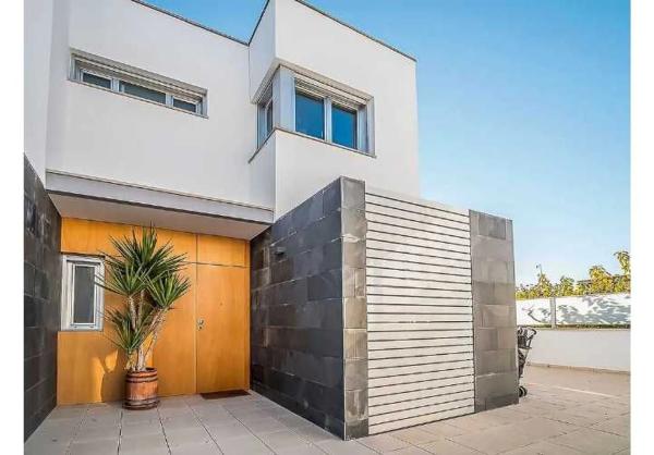 Chalet adosado en Venezuela