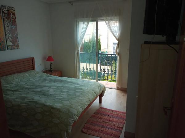 Chalet pareado en calle el Moll, 11