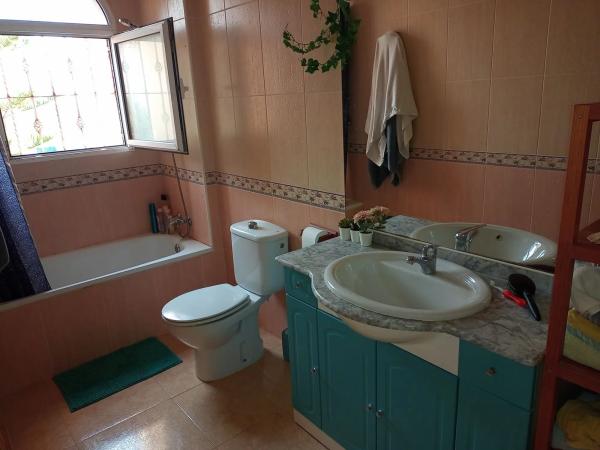 Chalet pareado en calle el Moll, 11