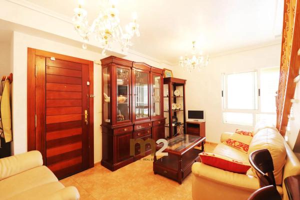 Chalet adosado en calle Rafael Alberti