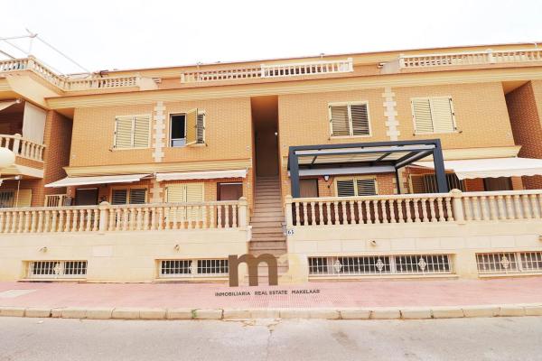 Chalet adosado en calle Rafael Alberti