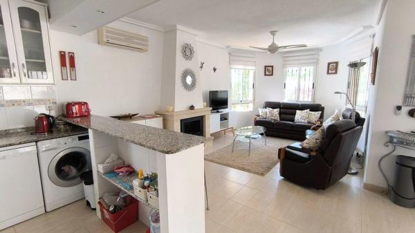 Casa independiente en calle Manuel Ferrández s/n