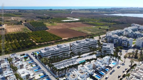 Chalet adosado en calle el Salat, 21