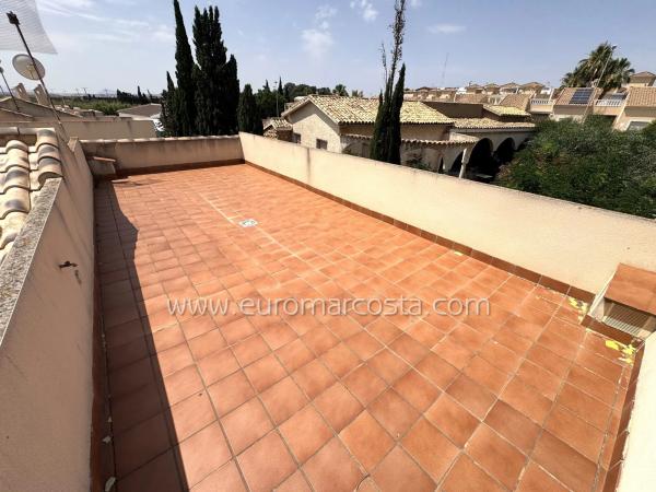 Chalet adosado en calle el Moll