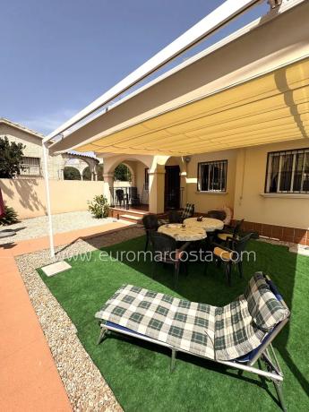 Chalet adosado en calle el Moll