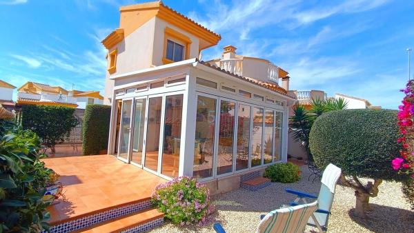 Chalet en Urbanizaciones