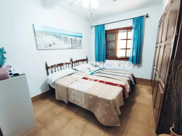 Chalet adosado en avenida de la Libertad