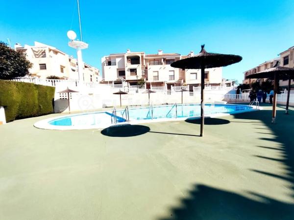 Chalet adosado en calle les Vinyes