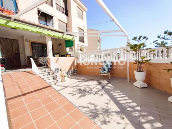 Chalet adosado en calle les Vinyes