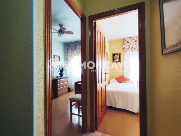 Chalet adosado en calle les Vinyes