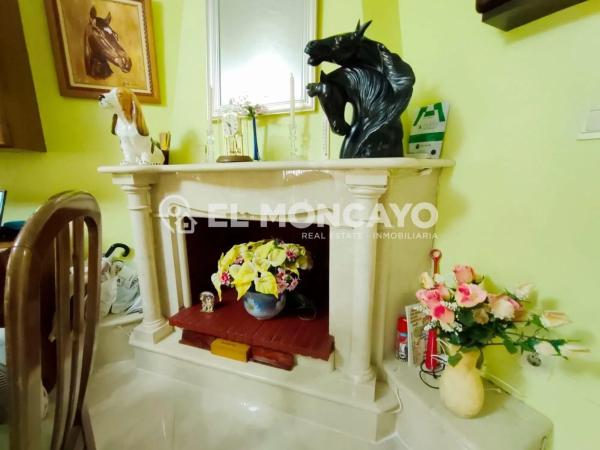 Chalet adosado en calle les Vinyes