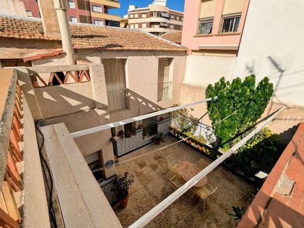 Chalet en Zona Pueblo