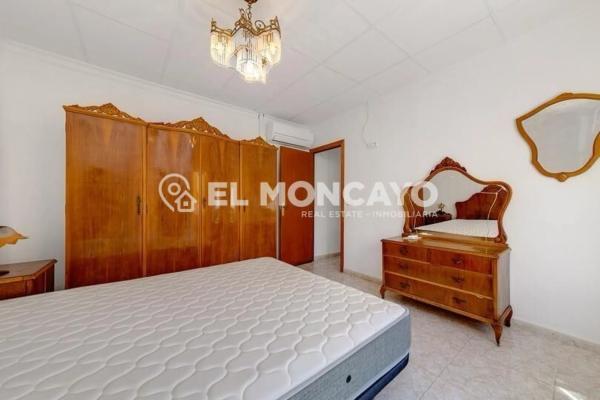Chalet adosado en calle Sant Francesc
