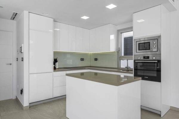 Casa independiente en calle la Malva Rosa