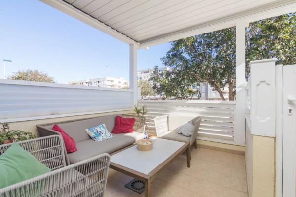 Chalet adosado en calle Cortes Valencianas - Guardamar del Segura s/n