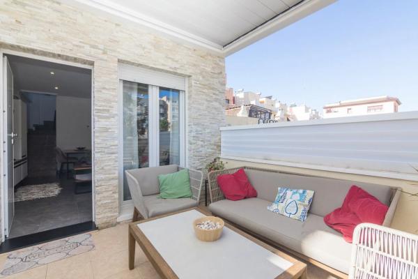 Chalet adosado en calle Cortes Valencianas - Guardamar del Segura s/n