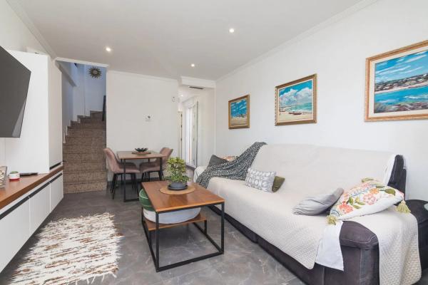 Chalet adosado en calle Cortes Valencianas - Guardamar del Segura s/n